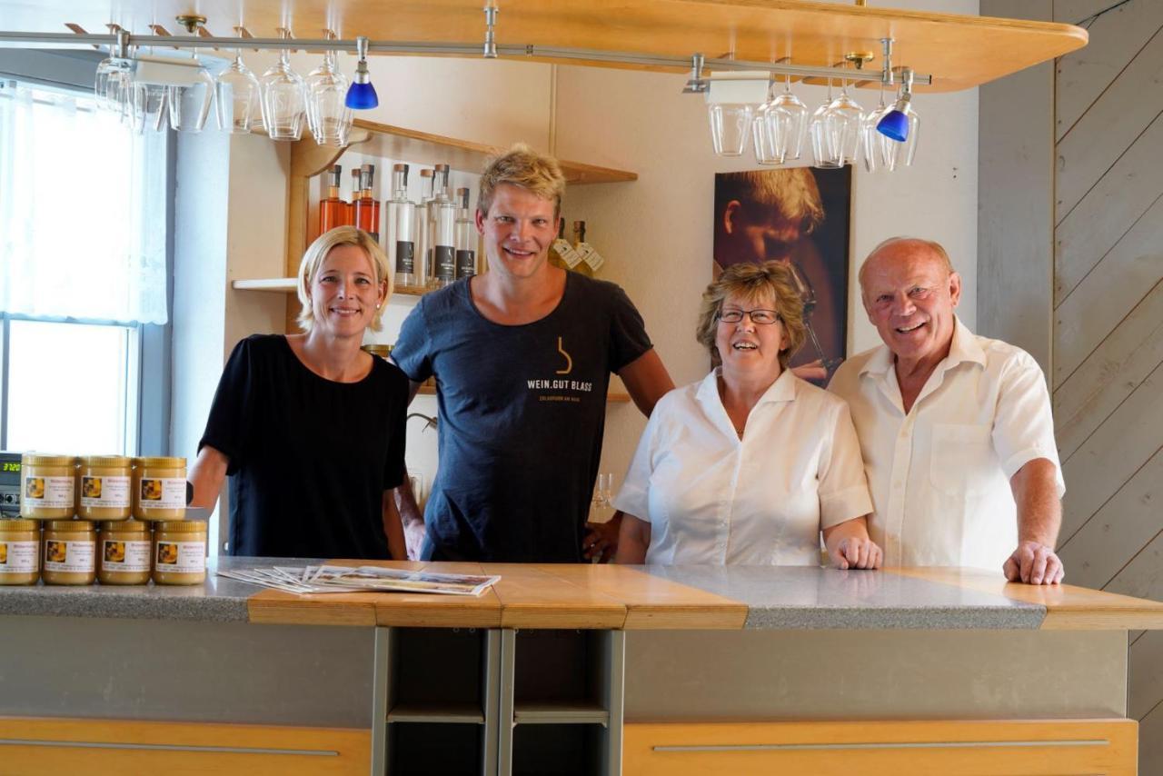 Weingut Martin Blass Erlabrunn  Exteriör bild
